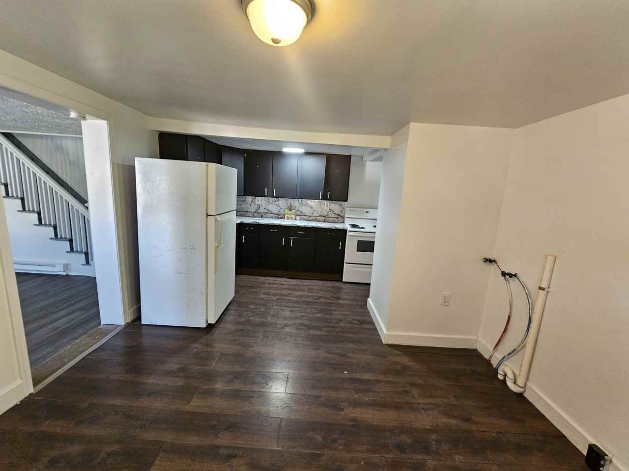 533-535 West Shawnee Avenue - Photo 4 of 11