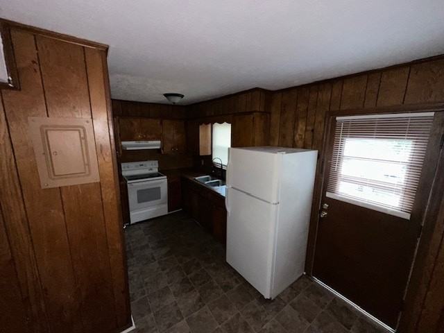 252 Parker Road - Photo 4 of 9