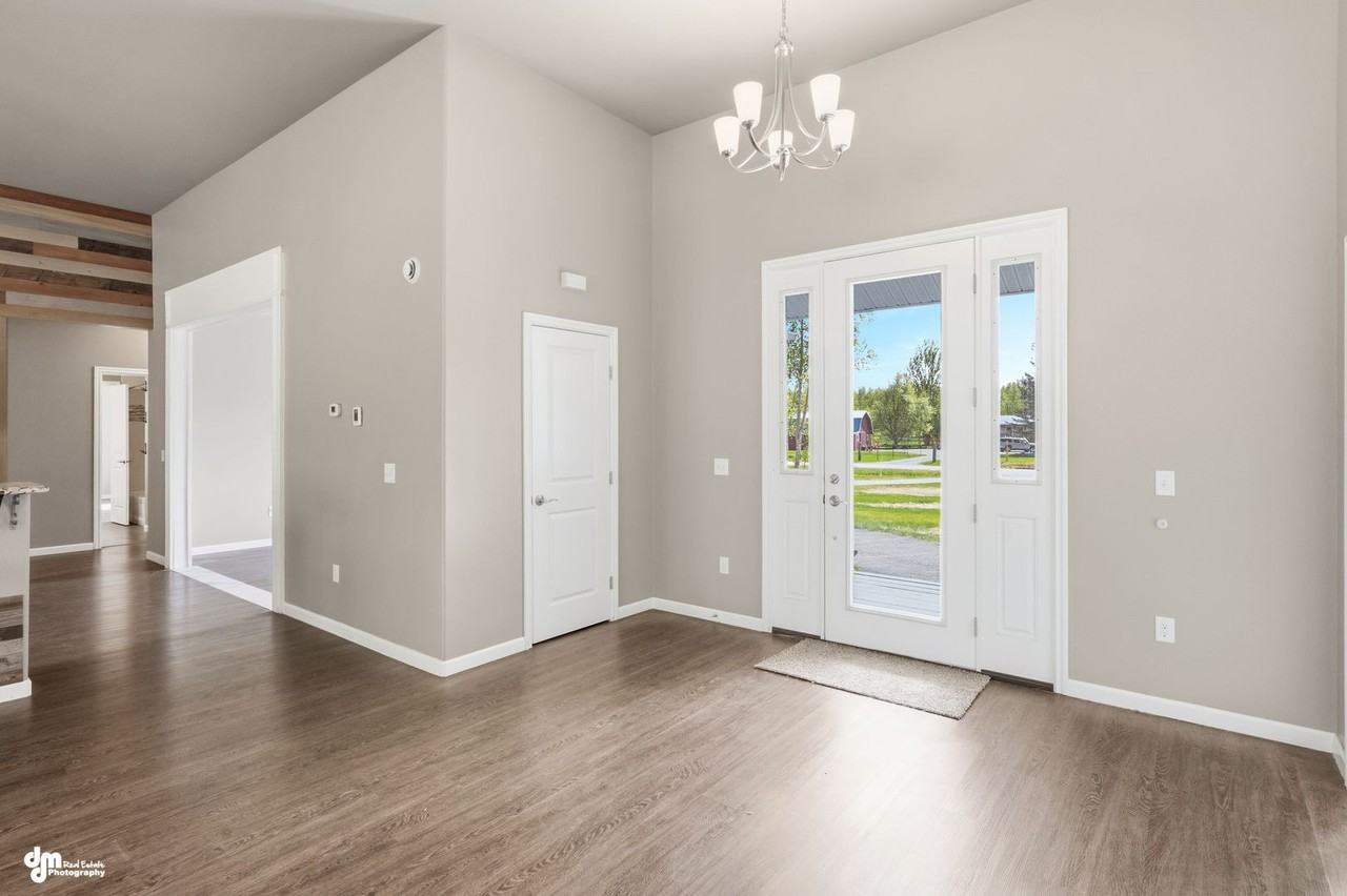 4691 E Crane Rd - Photo 4 of 50