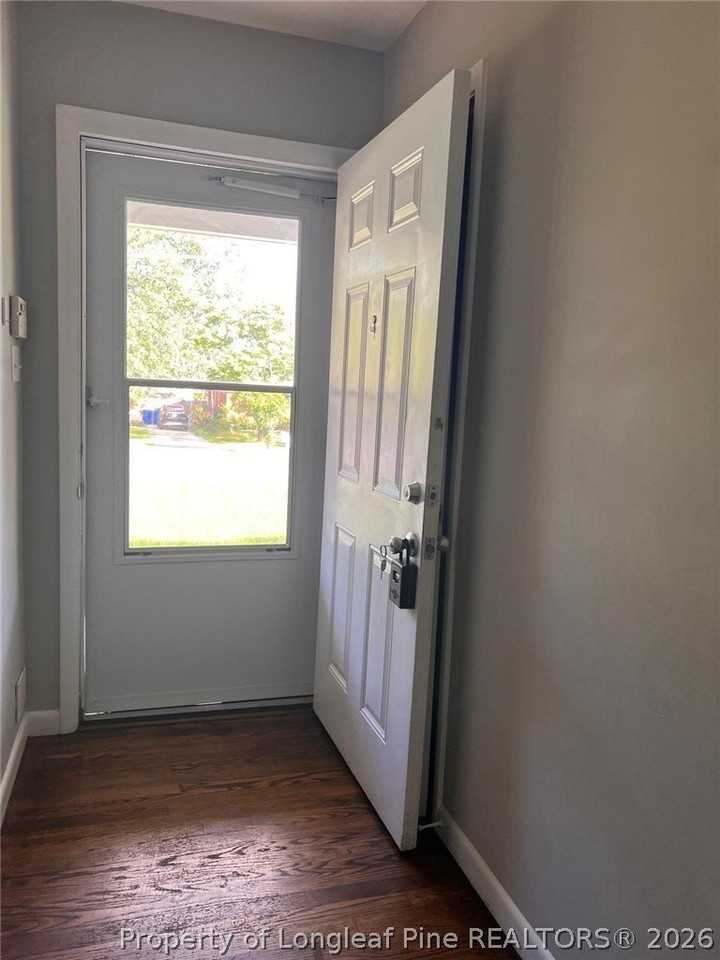 1728 Saint Augustine Ave - Photo 3 of 15