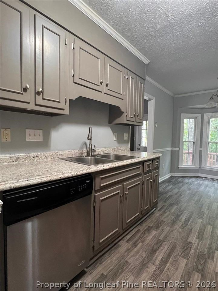 6930 Melbourne Dr - Photo 5 of 26
