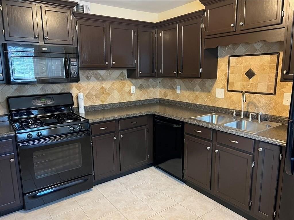 1100 Country Club Pl Nw - Photo 4 of 31