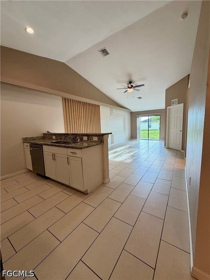 4124 Skyline Blvd - Photo 5 of 22