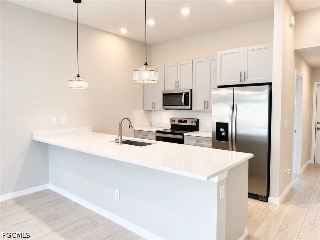 1315 Se 41st St - Photo 3 of 8
