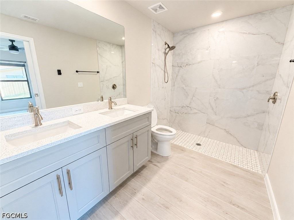 1315 Se 41st St - Photo 4 of 8