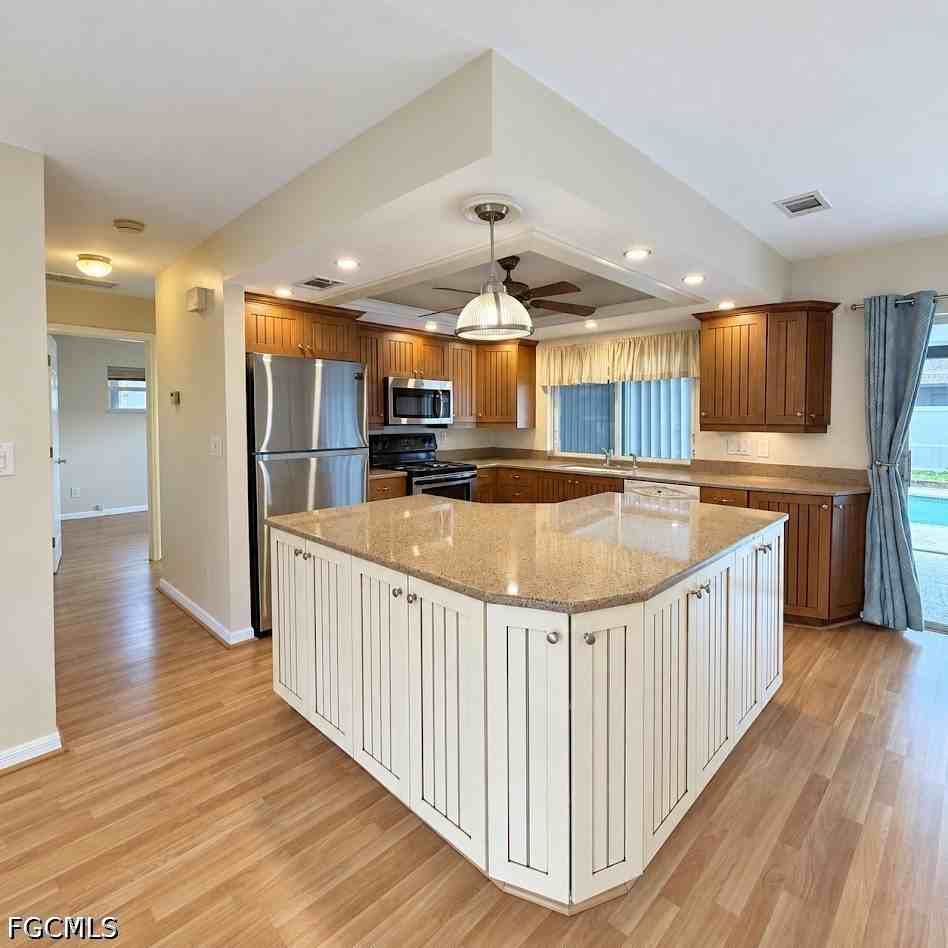 3609 Se 3rd Ave - Photo 4 of 28