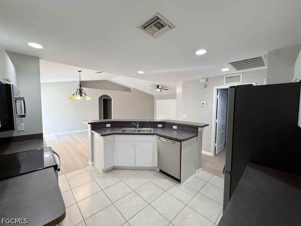 754 Goldrock Rd - Photo 4 of 19