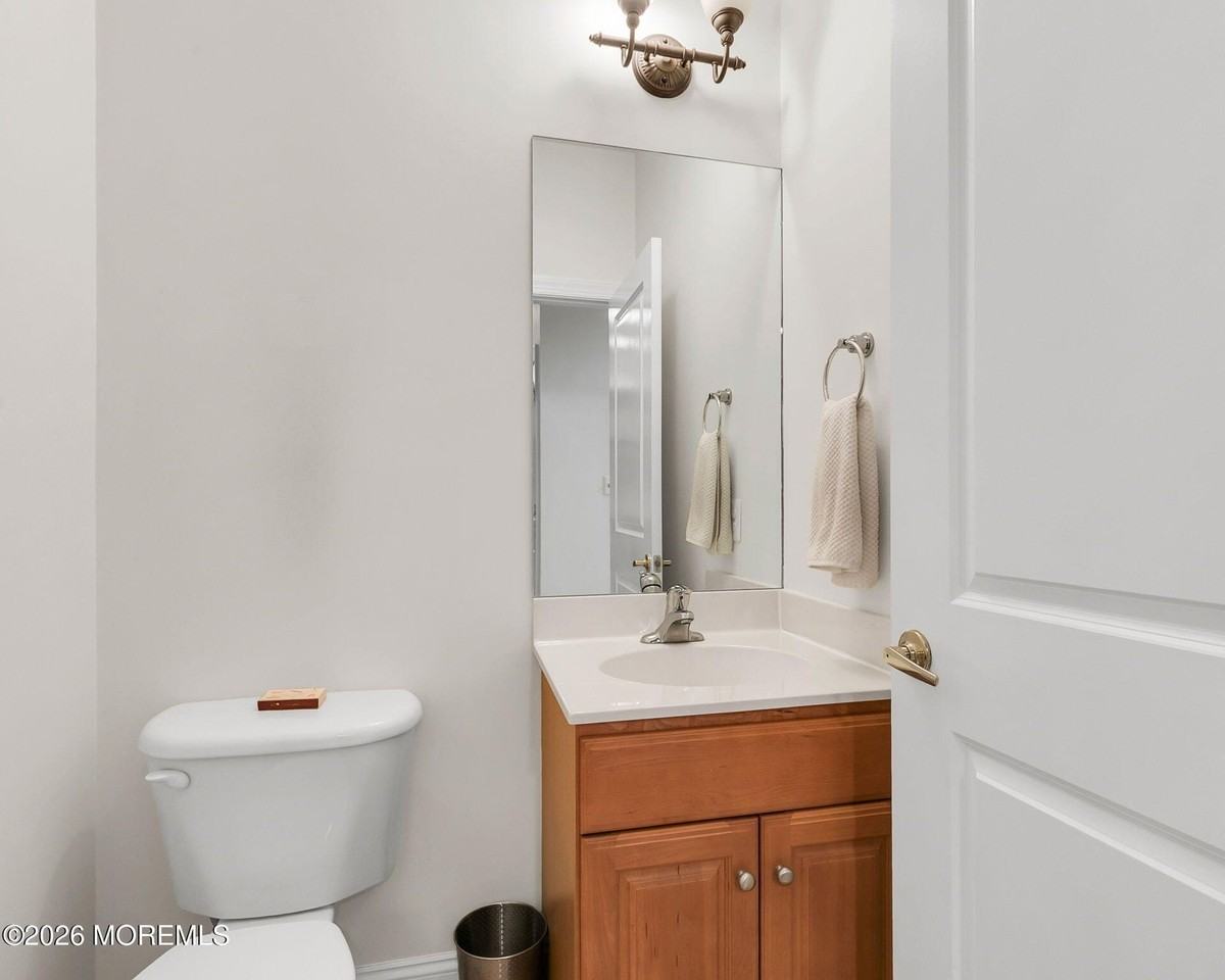 104 Locust Ave - Photo 7 of 18