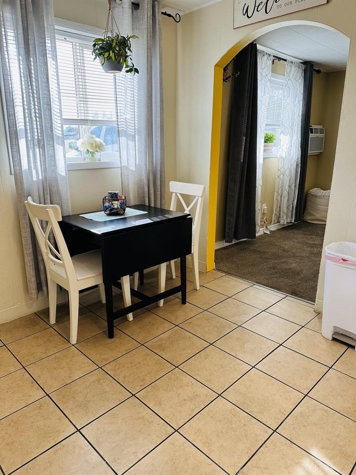 5800 Newport Street Unit 3 - Photo 4 of 9