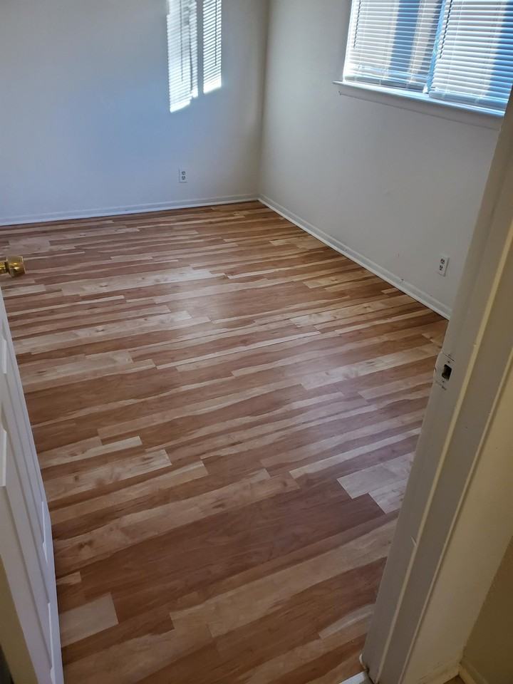 7906 Falcon Ridge Drive - Photo 6 of 13
