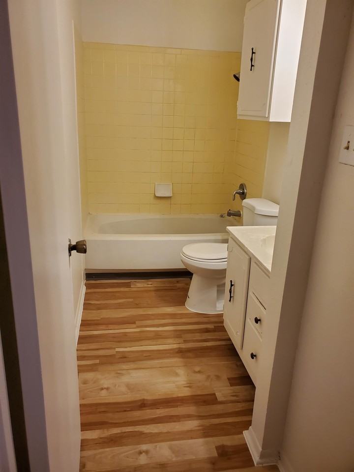7906 Falcon Ridge Drive - Photo 7 of 13