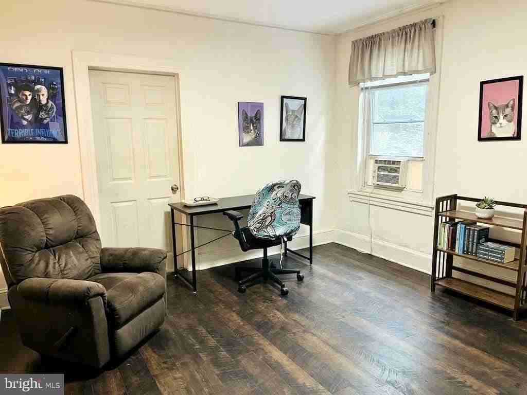 526 N 19th St - Photo 4 of 5