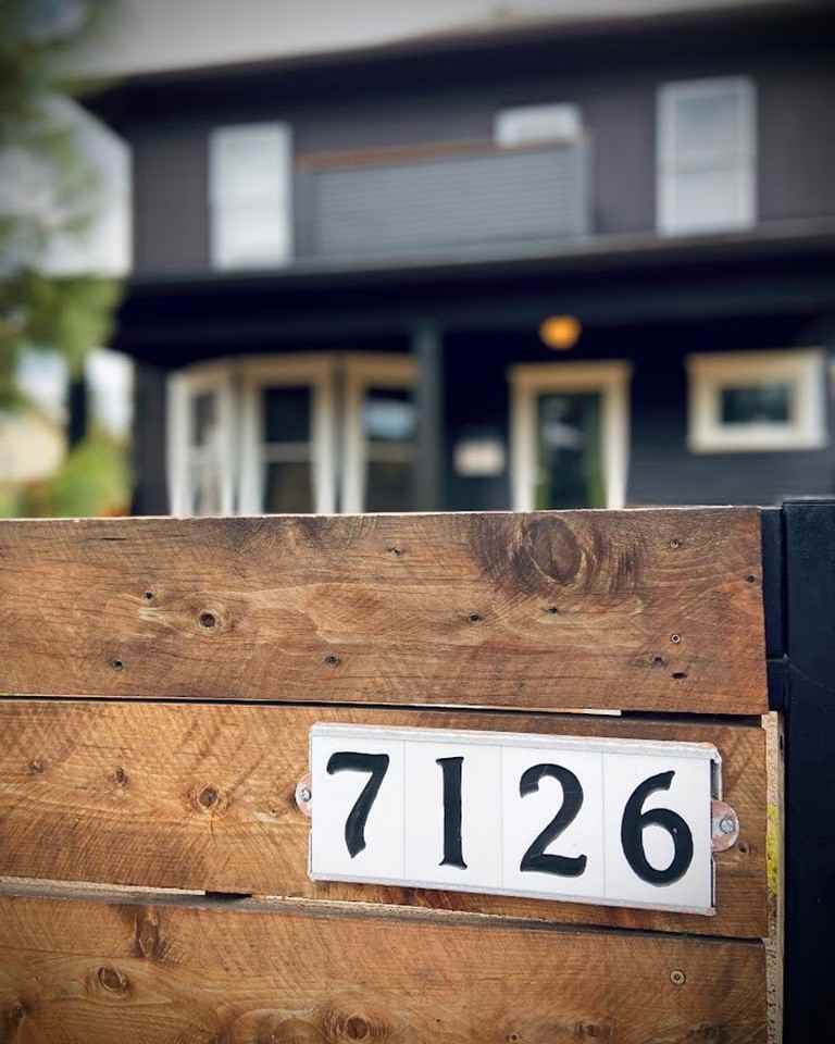 7126 N Lombard St - Photo 3 of 50