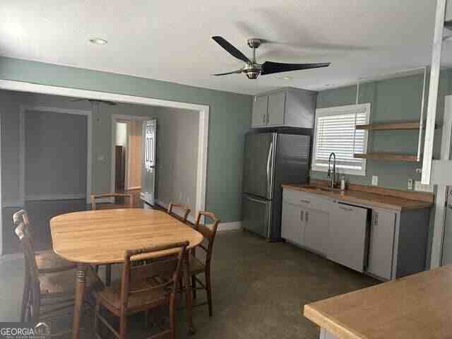 527 Acorn Ln - Photo 7 of 22