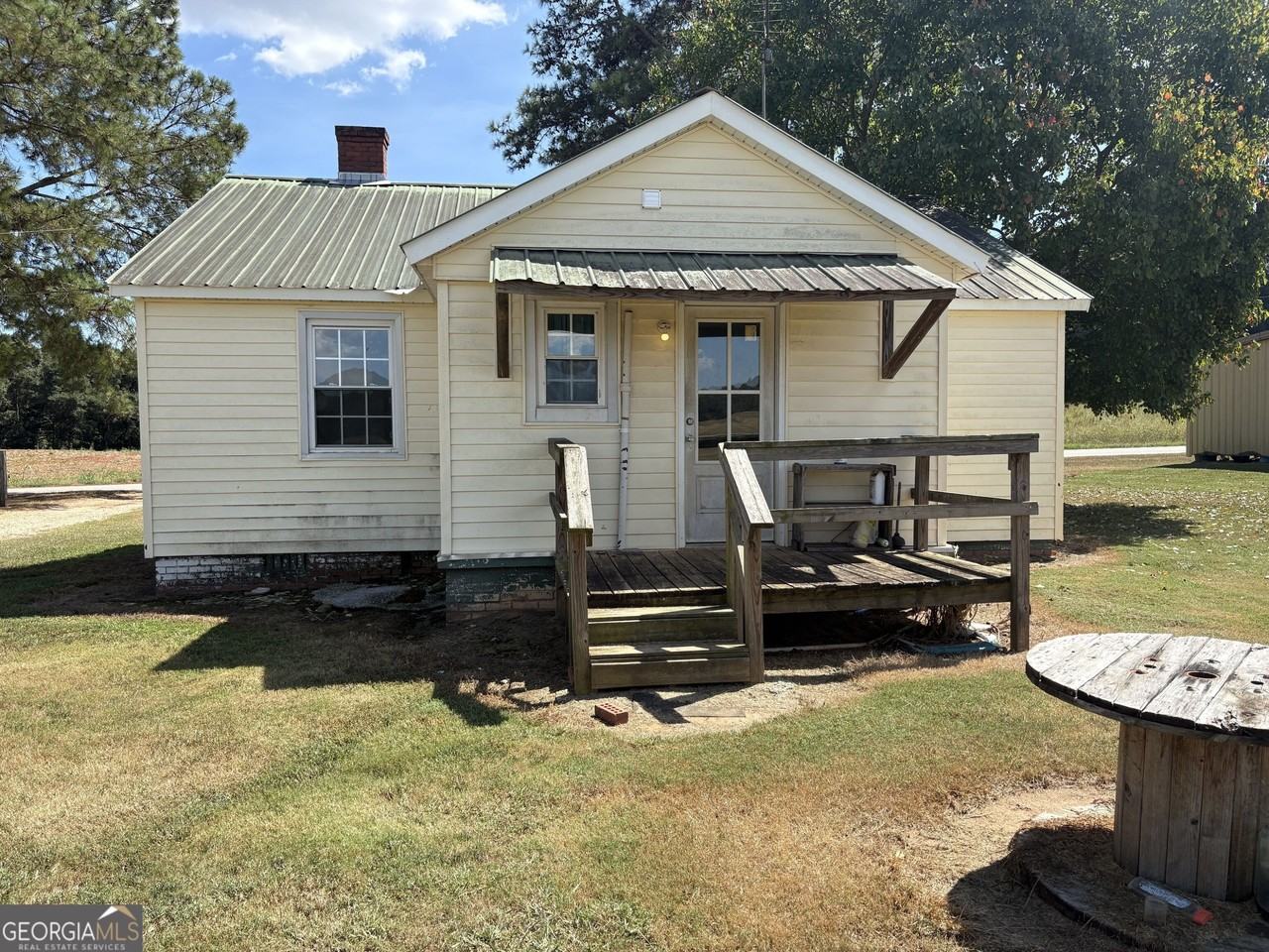 962 Bakers Bridge Rd - Photo 2 of 12