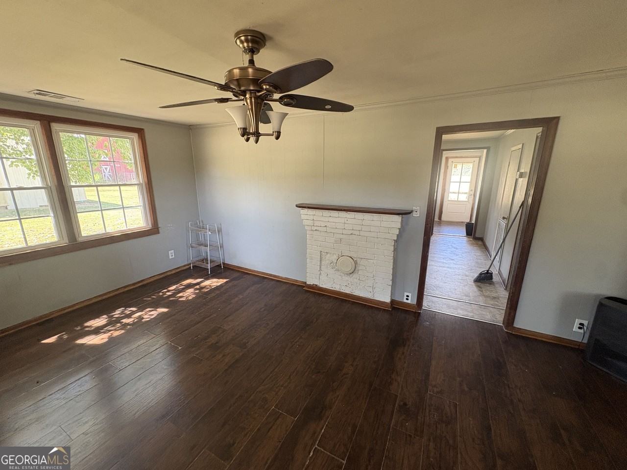 962 Bakers Bridge Rd - Photo 6 of 12