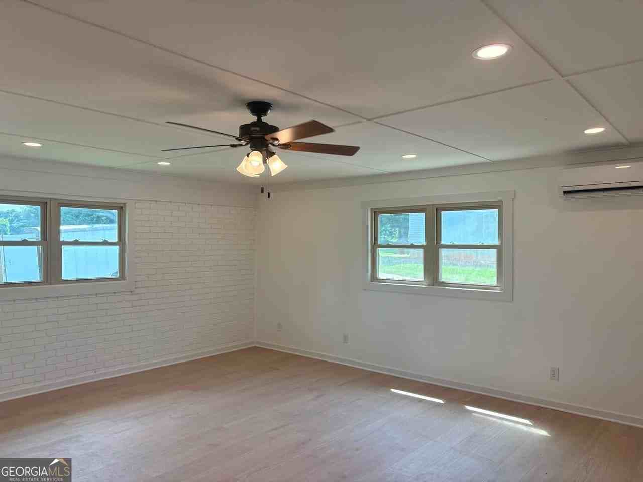 510 Taylor Smith Rd - Photo 4 of 15