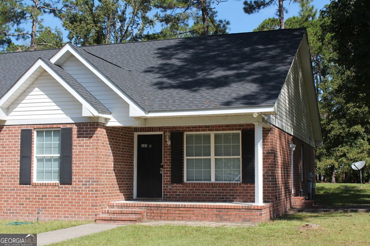 103 Lindsay Ct #B - Photo 2 of 17