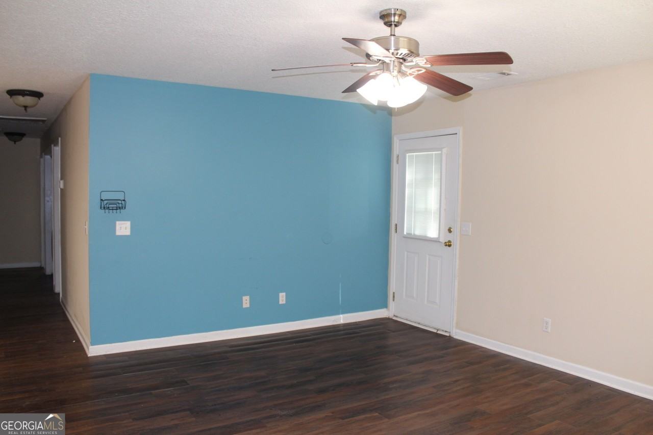 103 Lindsay Ct #B - Photo 5 of 17