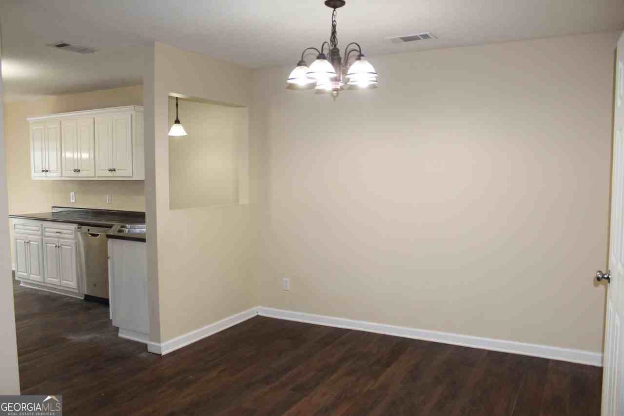 103 Lindsay Ct #B - Photo 7 of 17