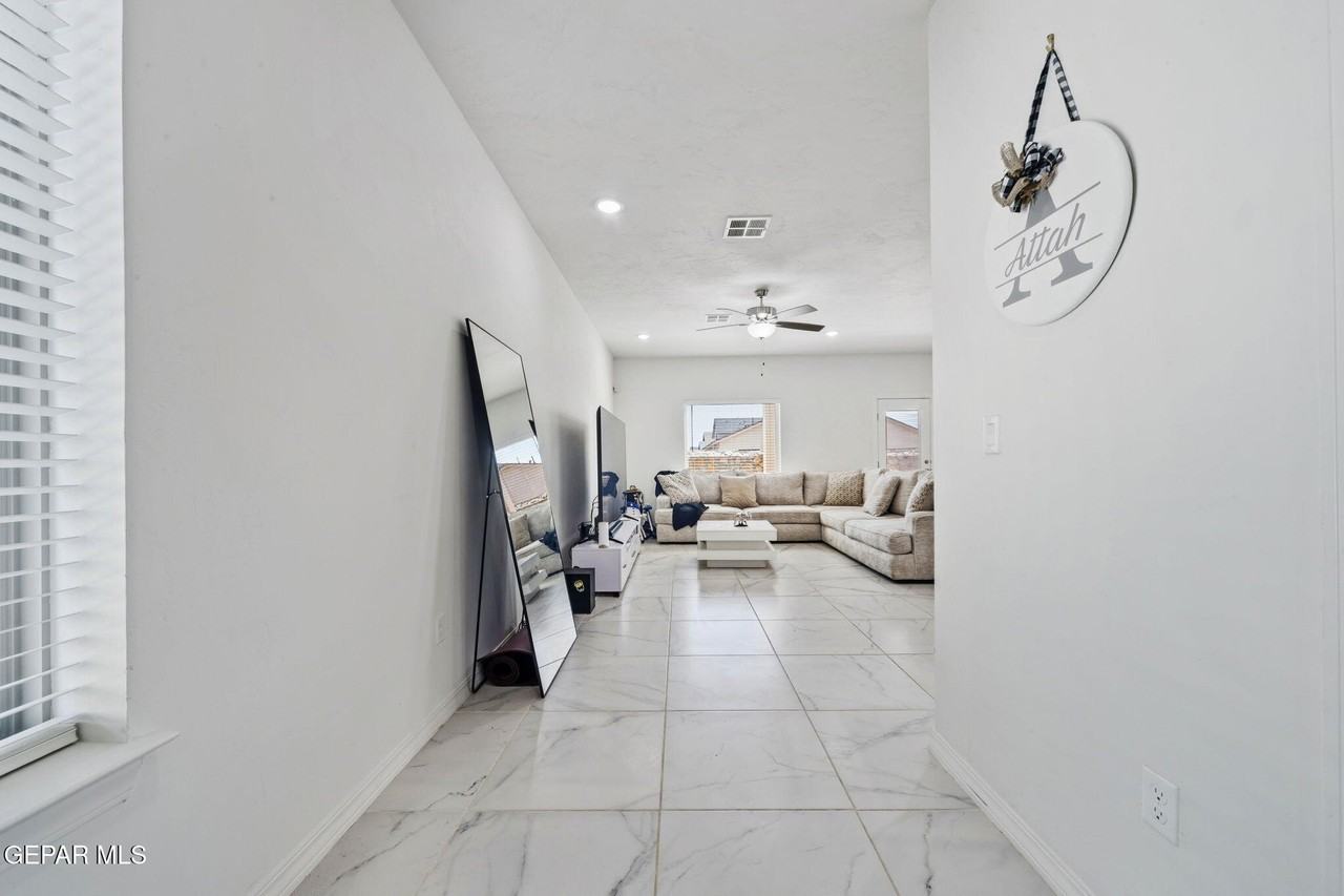 14508 Brianna Leah St - Photo 2 of 44