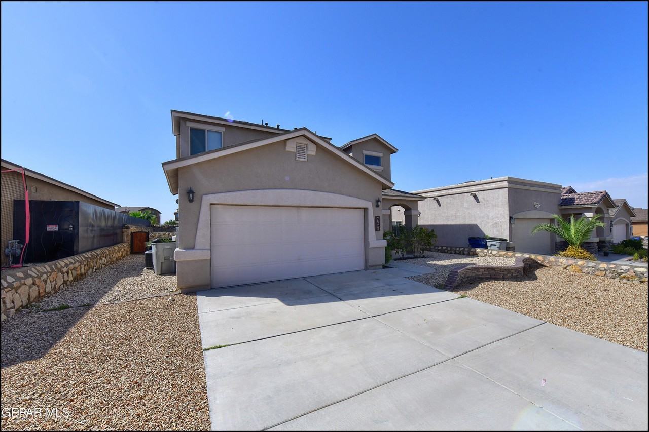 7528 Wolf Creek Dr - Photo 4 of 43