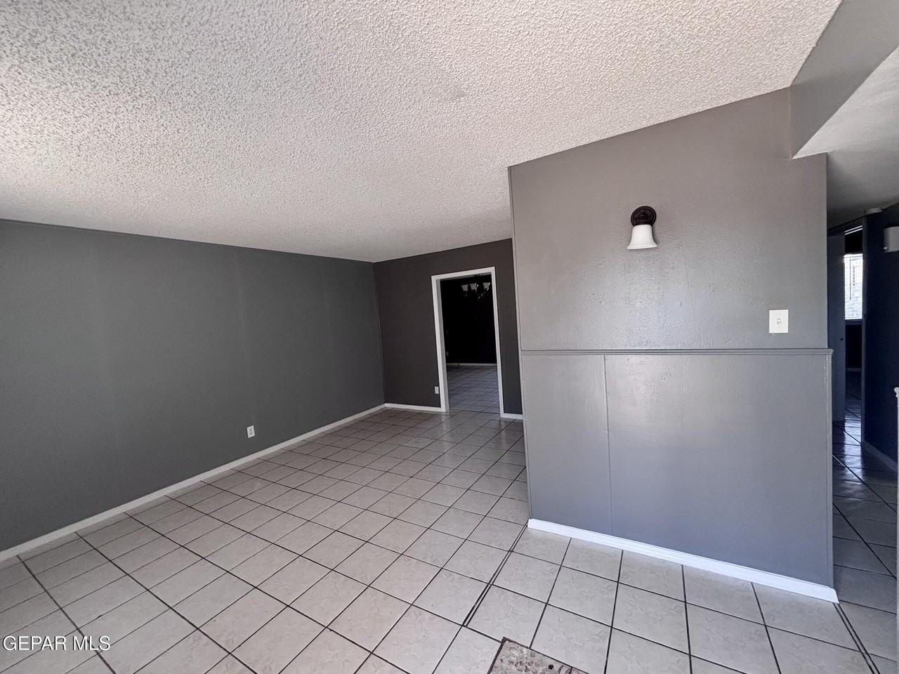 11137 Pink Coral Dr - Photo 3 of 16