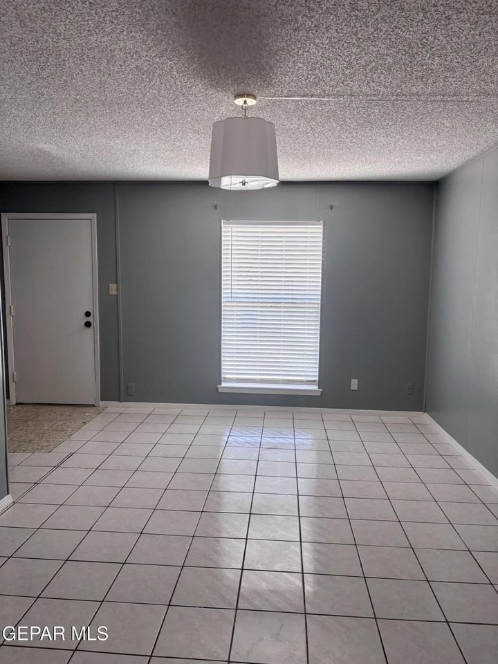 11137 Pink Coral Dr - Photo 5 of 16