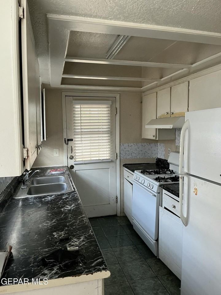 8908 Ankerson St #B - Photo 4 of 5