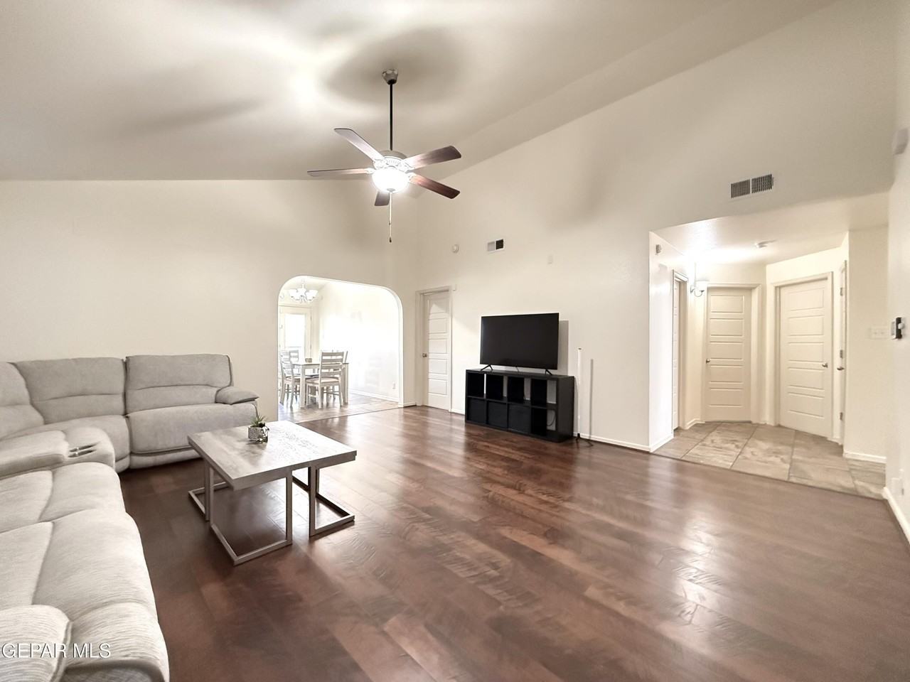 4933 Copper Ranch Ave - Photo 6 of 36