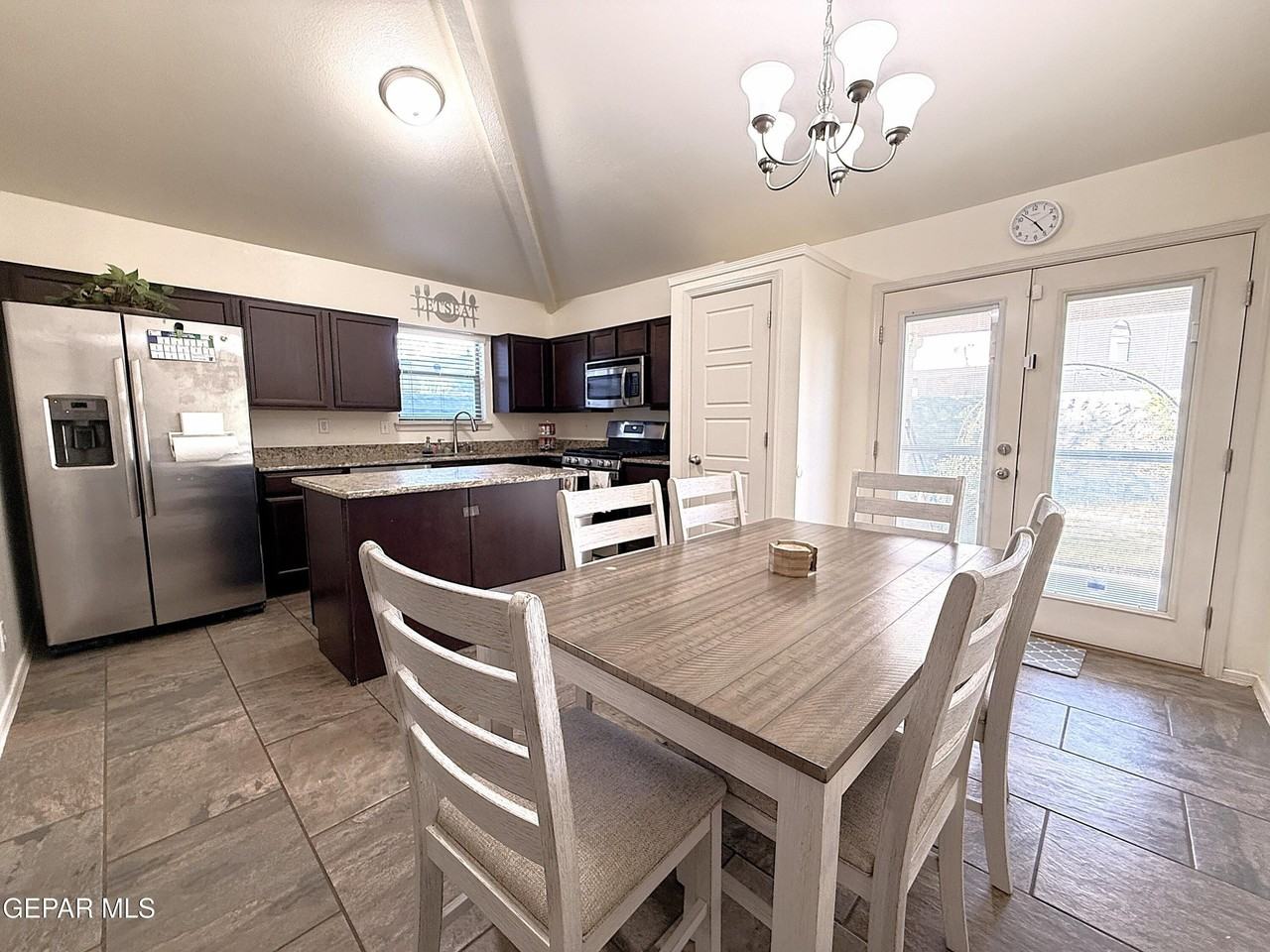 4933 Copper Ranch Ave - Photo 7 of 36
