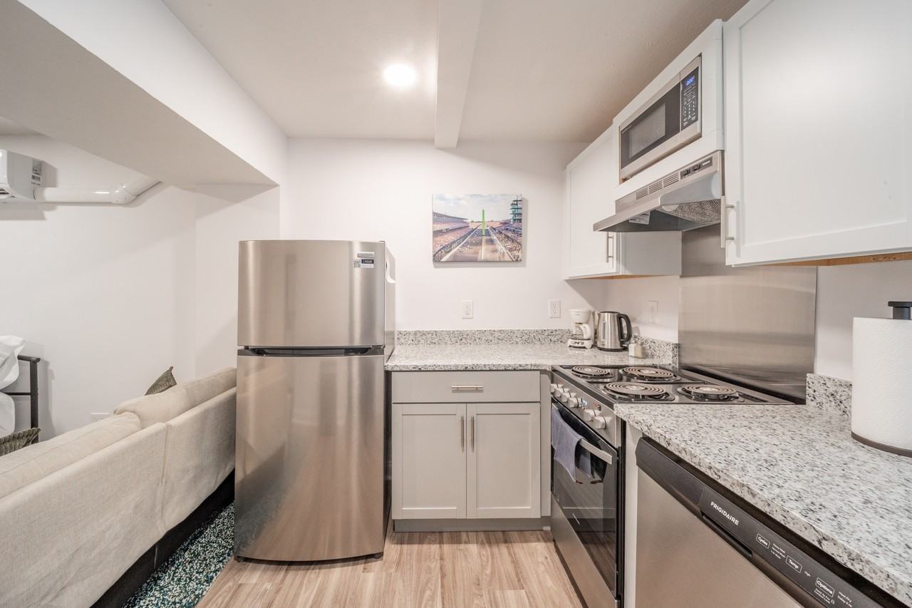 Grace Manor Apartments - Photo 5 of 50