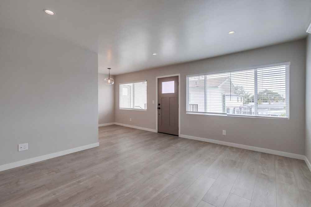 4449 Central Ave - Photo 6 of 37