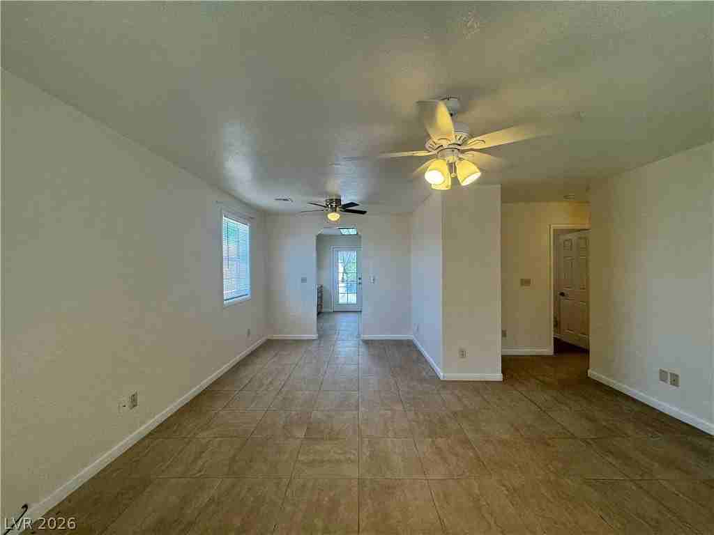1851 Sycamore Ave #B - Photo 3 of 11