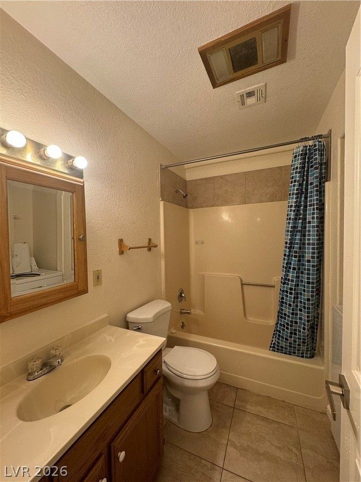 1851 Sycamore Ave #B - Photo 7 of 11