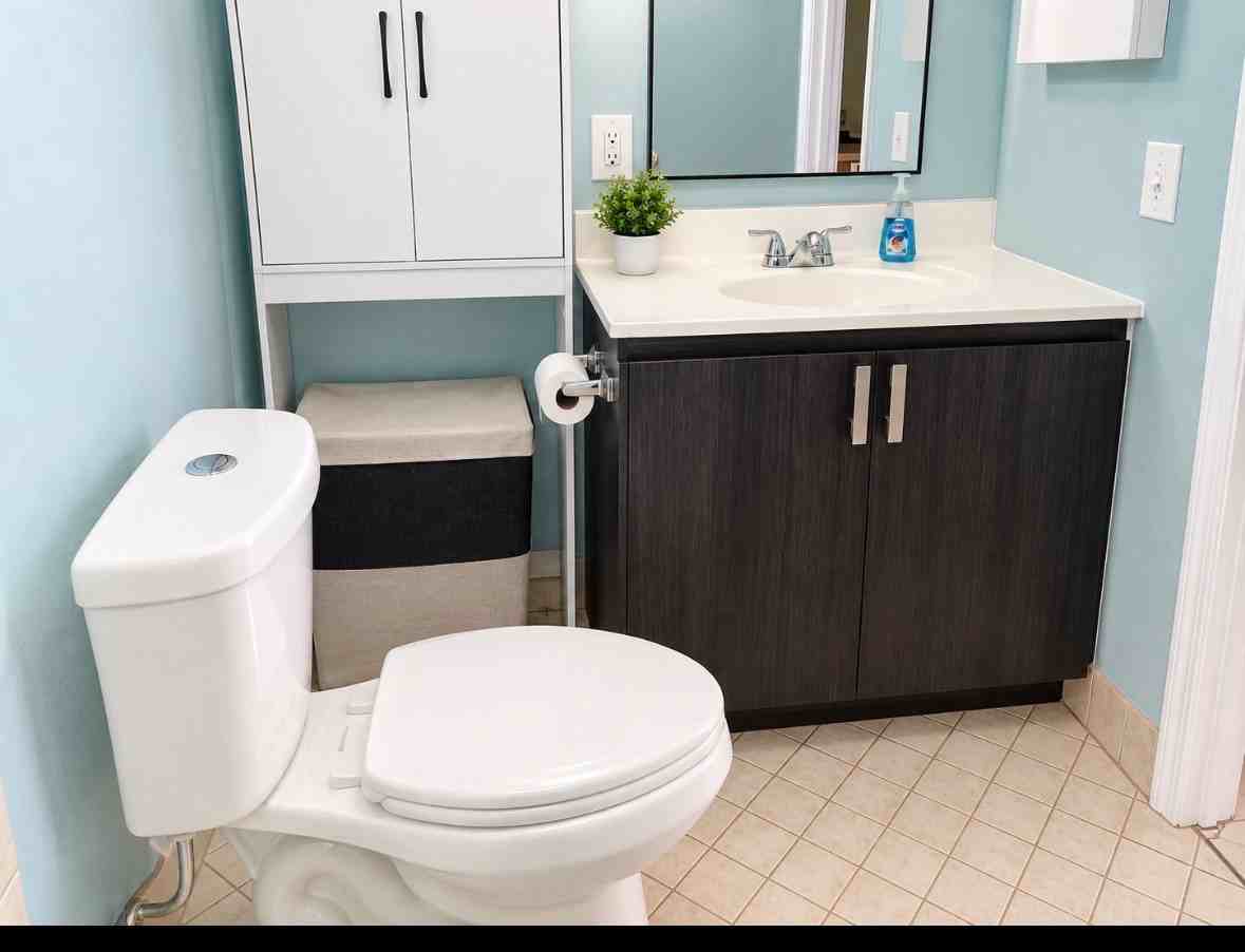 5845 Nw 19th St #B - Photo 6 of 16