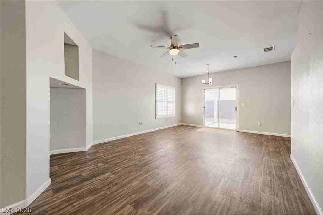 2726 Wood Drift St - Photo 5 of 29
