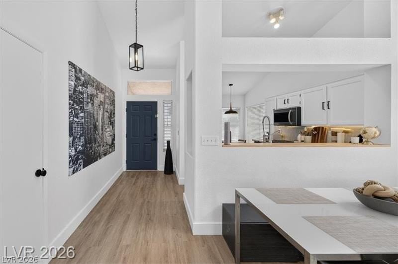 152 Cantamar St - Photo 4 of 22