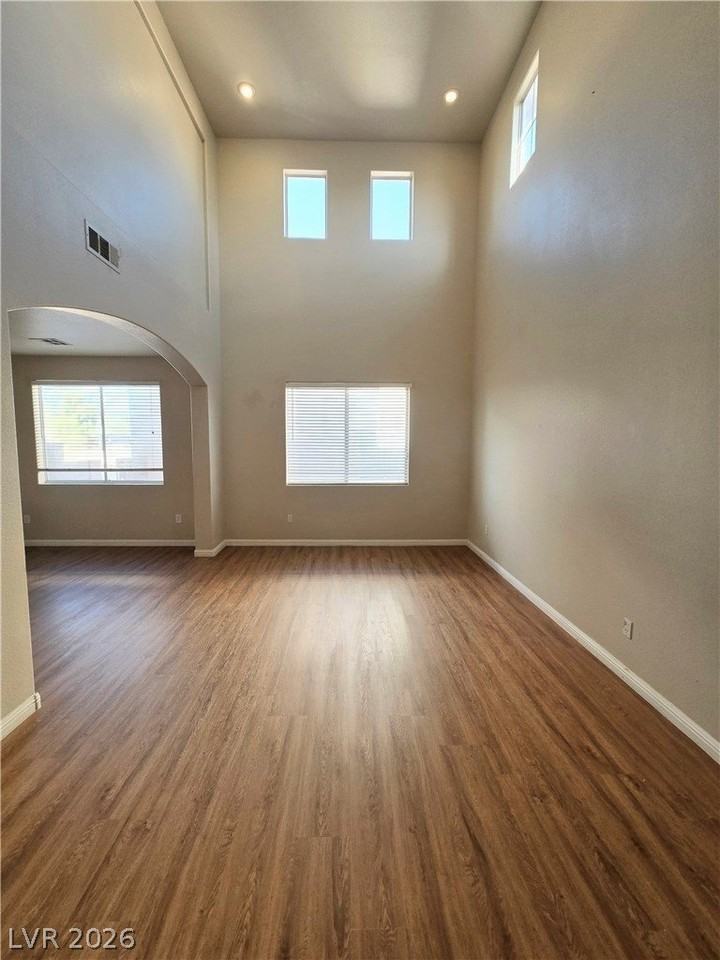 16 Frad Ave - Photo 4 of 47