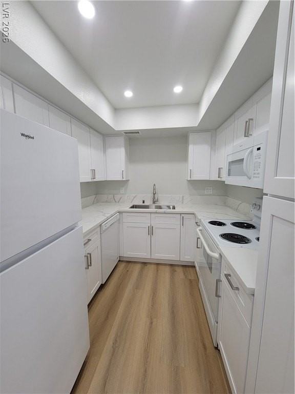 1894 Avacado Ct - Photo 6 of 34