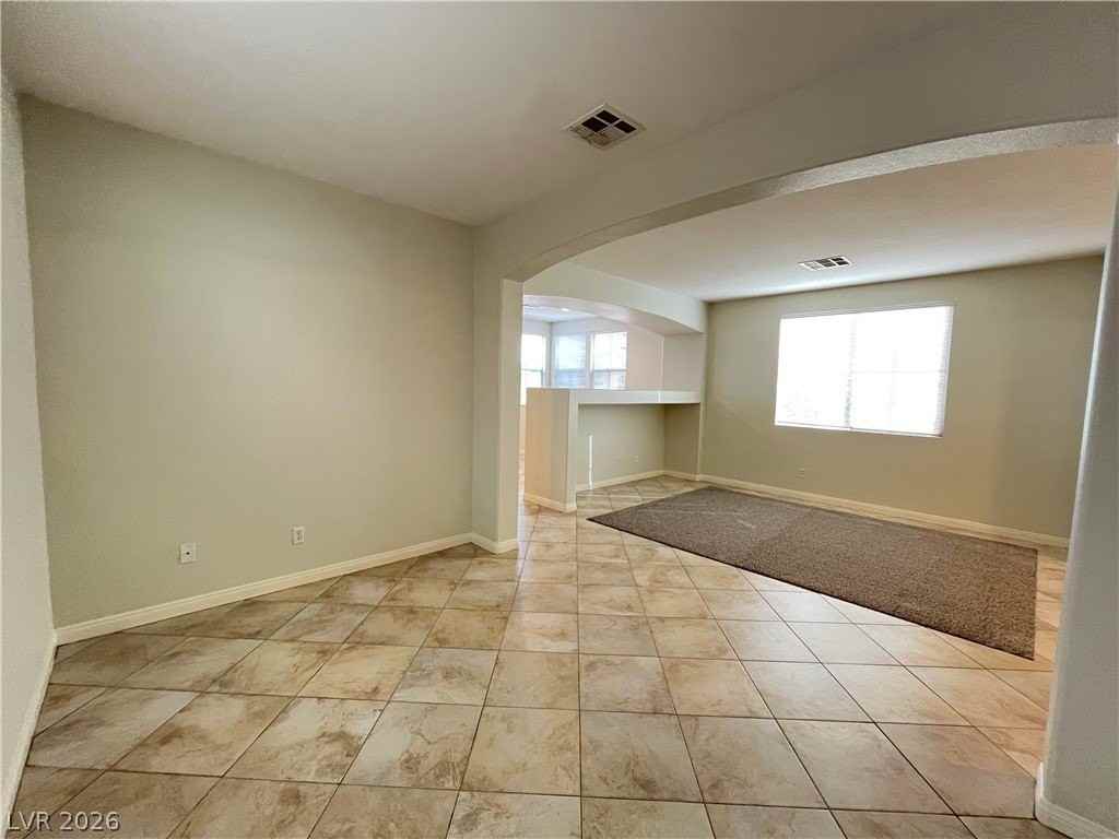 5248 Pendergrass St - Photo 6 of 34