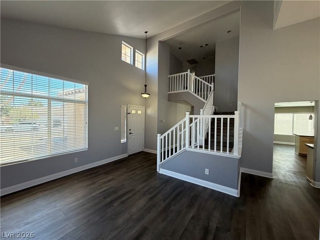 8601 Willeford Ct - Photo 4 of 37