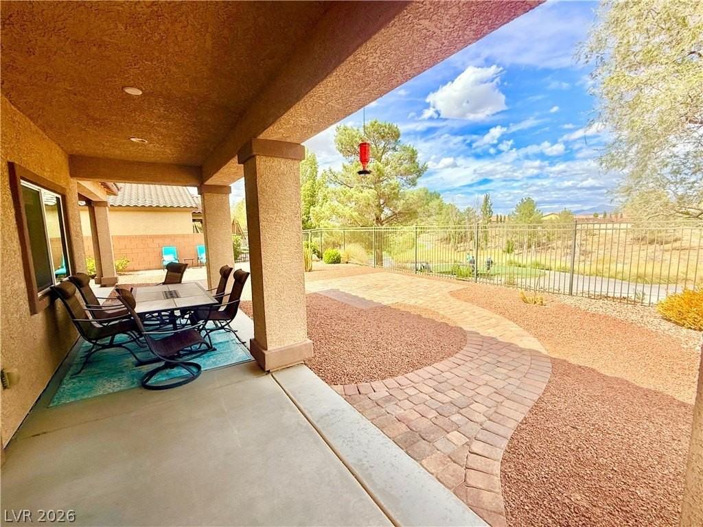5310 San Palo Dr - Photo 4 of 29