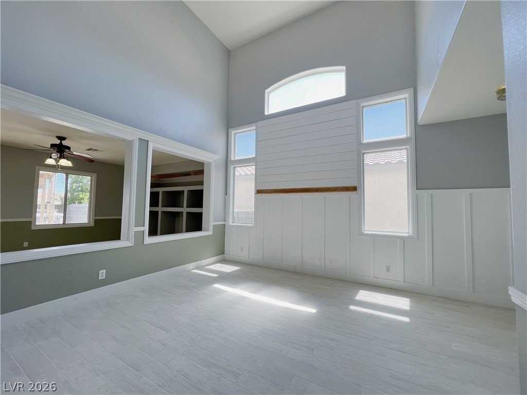 4572 Yellow Harbor St - Photo 6 of 33