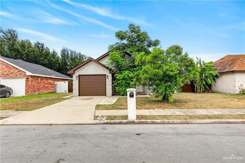 3302 N Cognac Dr - Photo 2 of 19