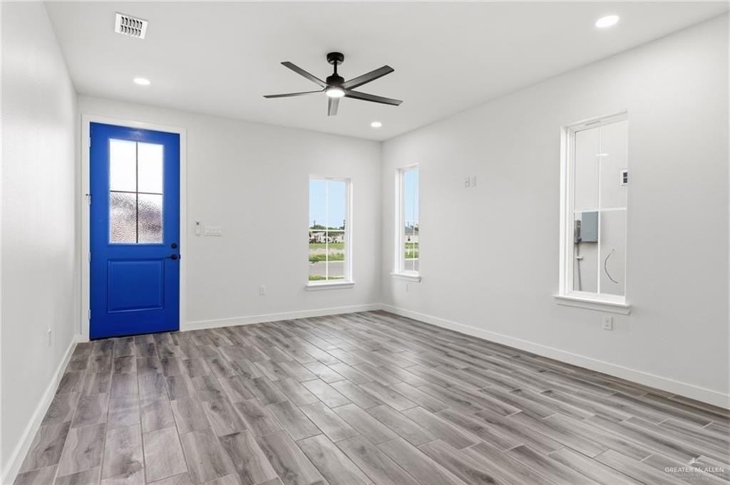 3221 Juan Castillo Avenue - Photo 3 of 12