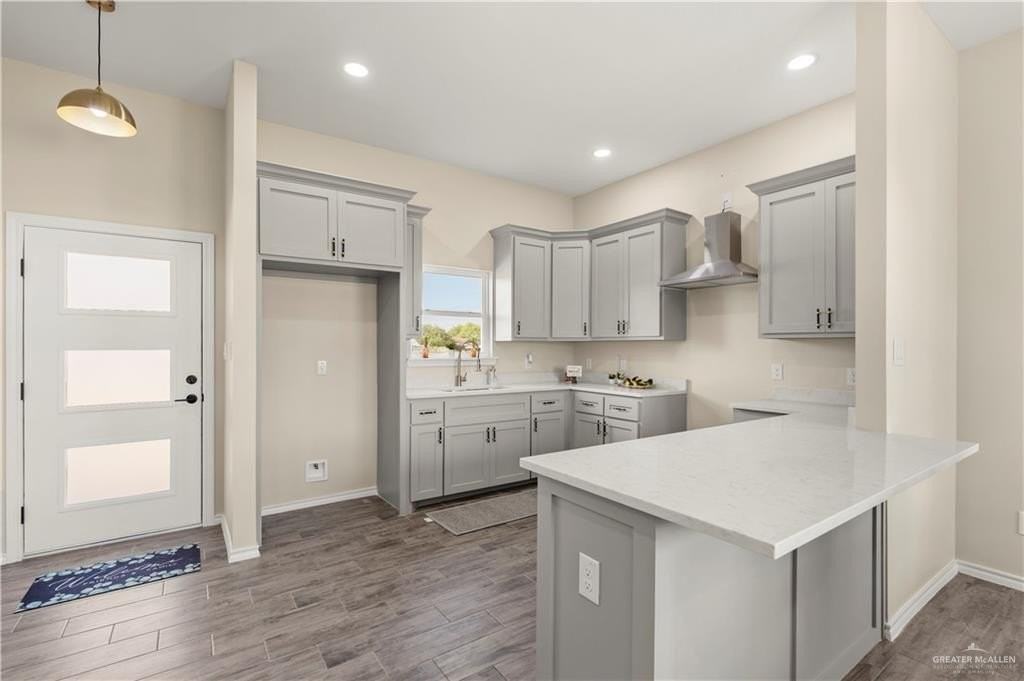 18032 Spruce St - Photo 3 of 15