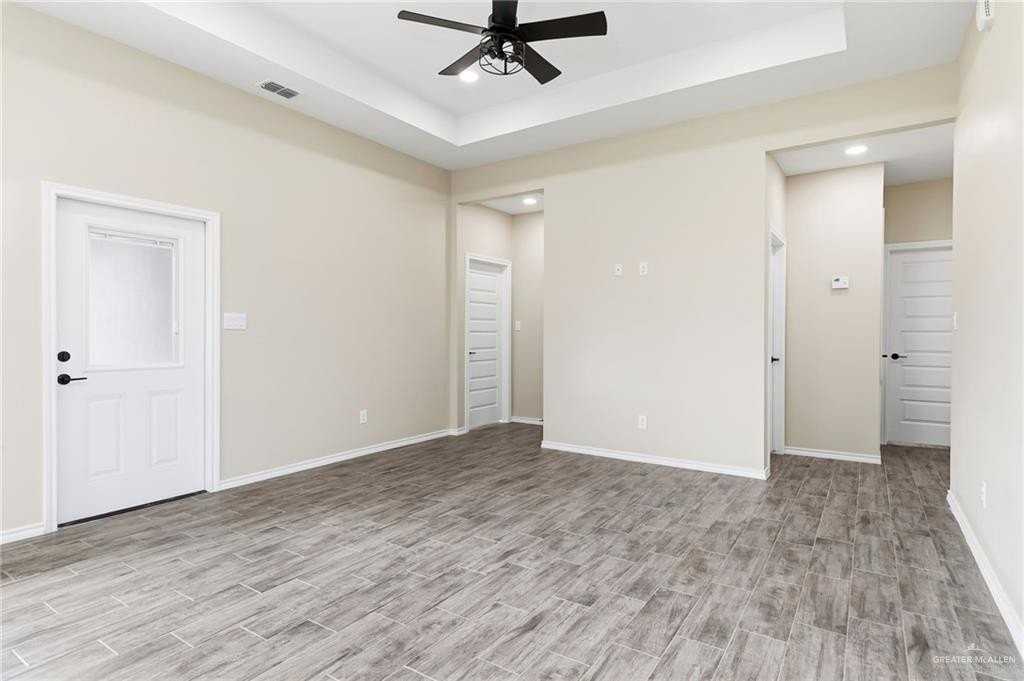 18032 Spruce St - Photo 7 of 15