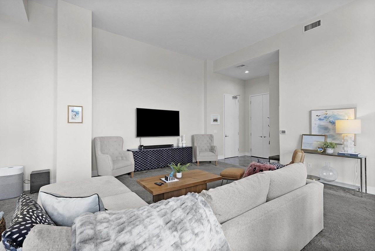 335 Bridge St Nw #306 - Photo 4 of 48