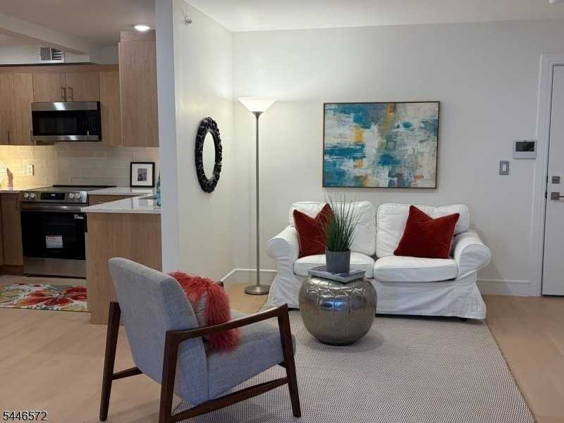 627 Valley Rd #E - Photo 2 of 24